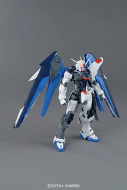 MG Seed - Freedom Gundam Ver. 2.0