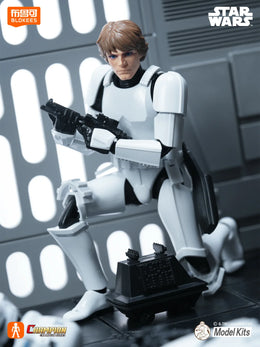 (MAR 2026) SW CC04 - Luke Skywalker - Stormtrooper - Star Wars Classic Class IV